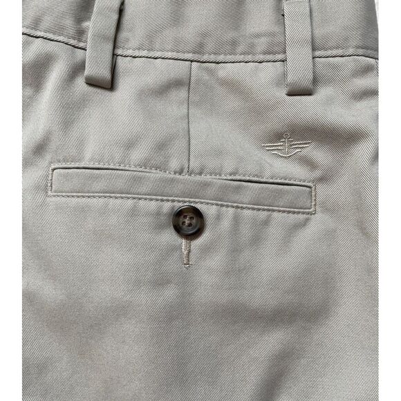Mens Dockers Classic Fit Flat Front Khaki Pant 32x34 - Picture 5 of 8
